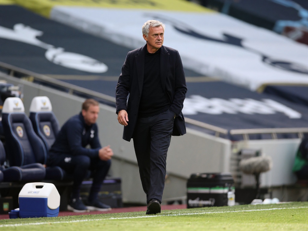 一名技术出 一名技术出